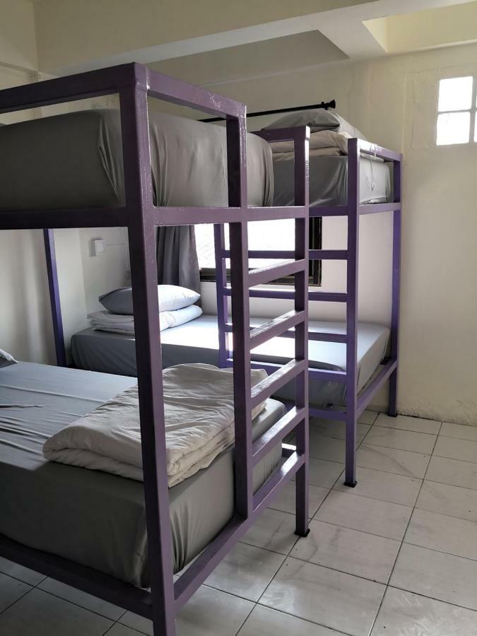 Albergue Purple Monkey Backpackers Chiang Mai Exterior foto