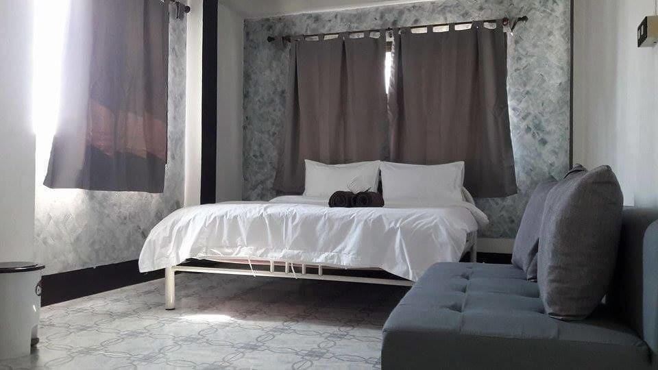 Albergue Purple Monkey Backpackers Chiang Mai Exterior foto